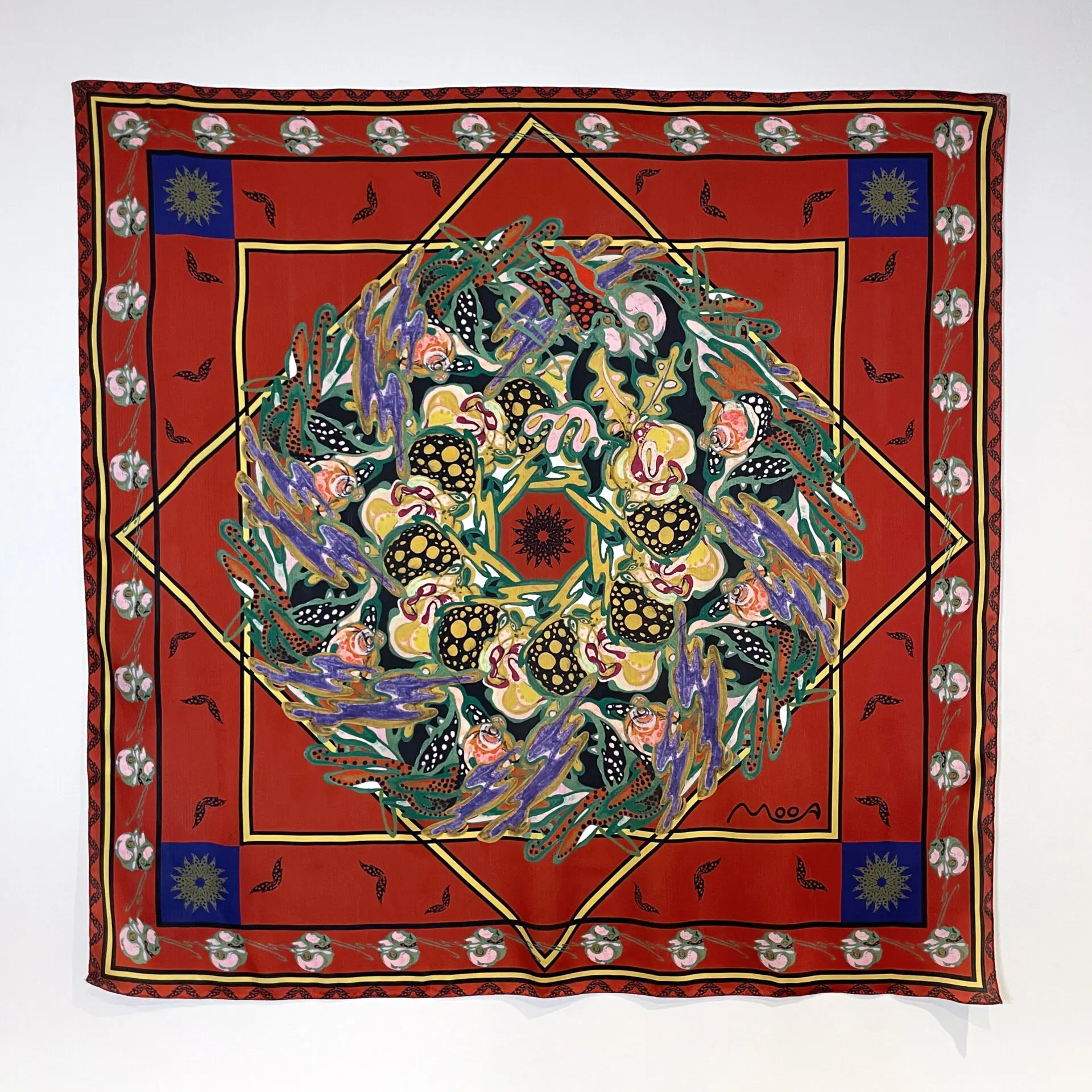 2016_MoonGarden(red)_digitalprintonsilk_100x100cm_p_s